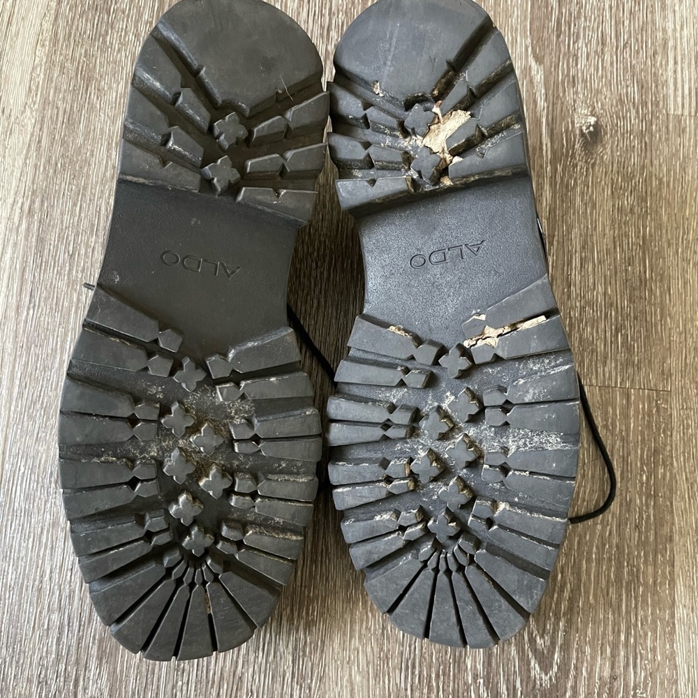 Aldo Shiny Black Lace-Up Shoes - Picture 4 of 5
